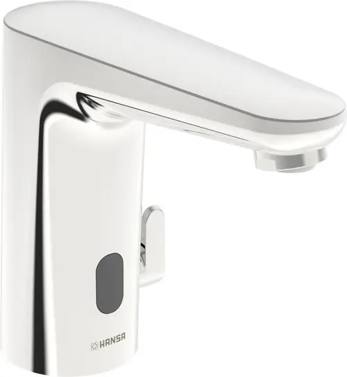 Chromfarbene Waschtischarmatur von HANSA mit einem modernen Design und einem Sensor zur berührungslosen Bedienung.